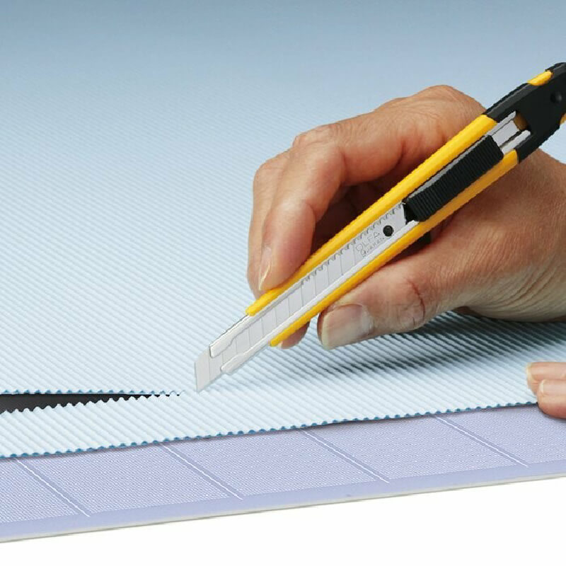Suministros para las Artes Graficas: Cutter económico 9 mm A1